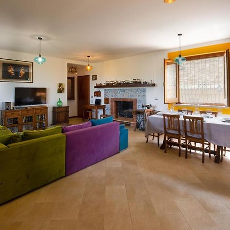 B&B La Roverella ピアッツァ・アルメリーナ エクステリア 写真